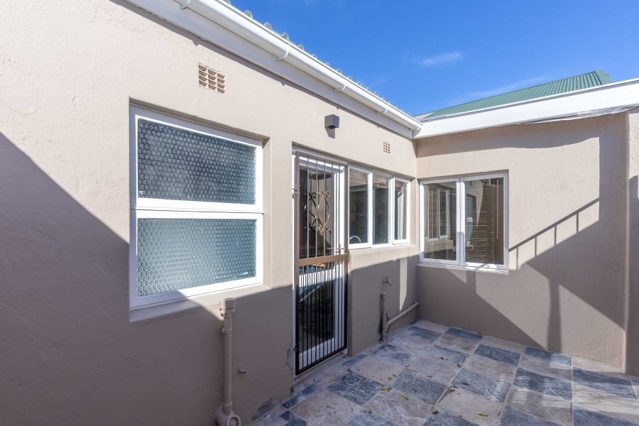 4 Bedroom Property for Sale in Observatory Western Cape